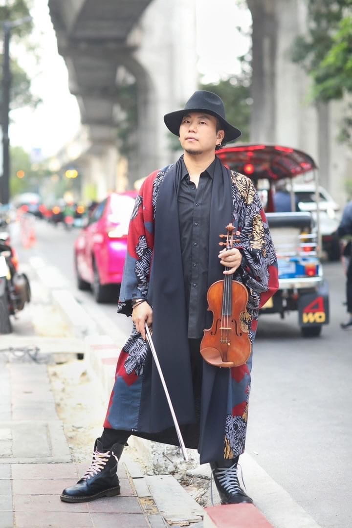 Violinist Ryoma in Thailand